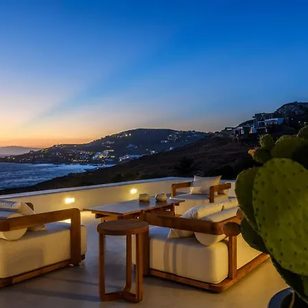 Rimberia Beachfront Villa *